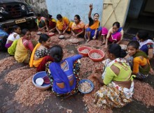 Banjara Fish labour, sassoon dock